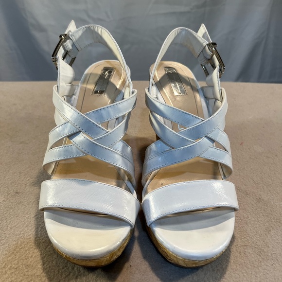 New Calvin Klein Spring/Summer Floral Dress - Picture 8 of 10